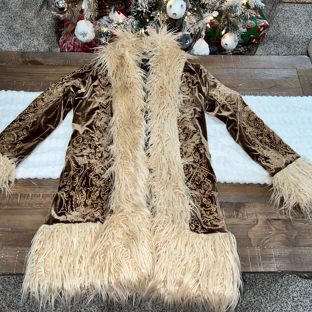 Faux Fur - Trim Embroidered Coat NWT - Picture 6 of 13